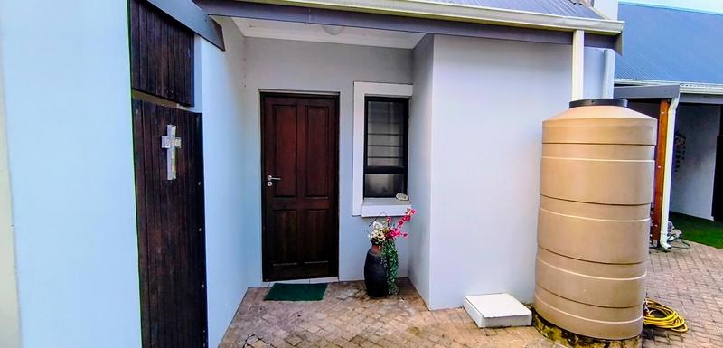 2 Bedroom Property for Sale in Blue Mountain Village Western Cape